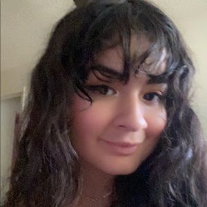 Meet your Posher, Brianna